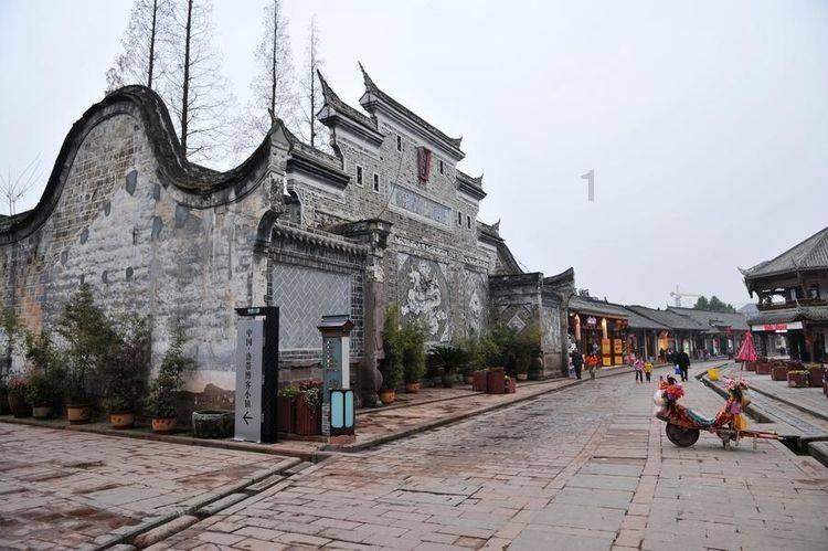 问答交流平台漂亮英文怎么说,解决疑问、分享经验